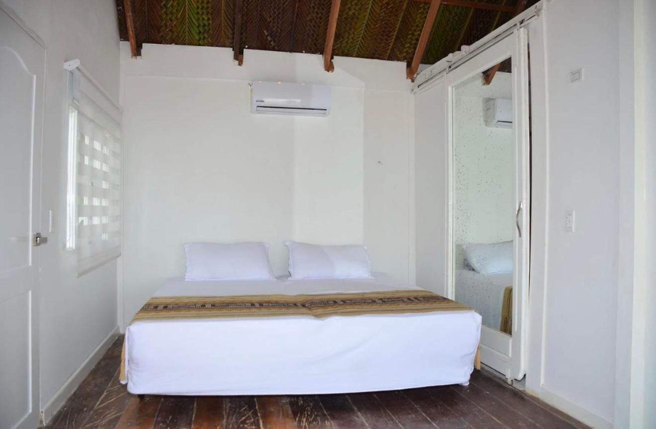 Marine Hotel